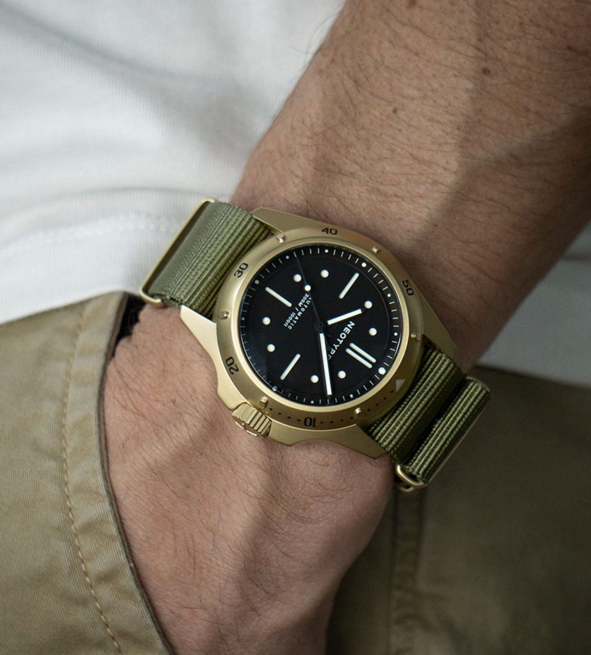 neotype-lm01-type-d-watch-9.jpg