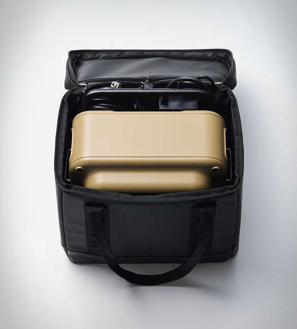 nestout-700n-portable-power-station-4.jpg | Image
