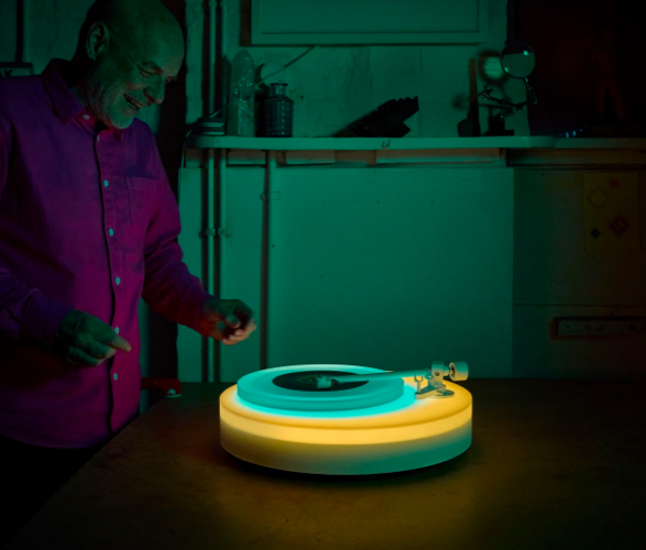 new-brian-eno-turntable-2-2.jpeg | Image
