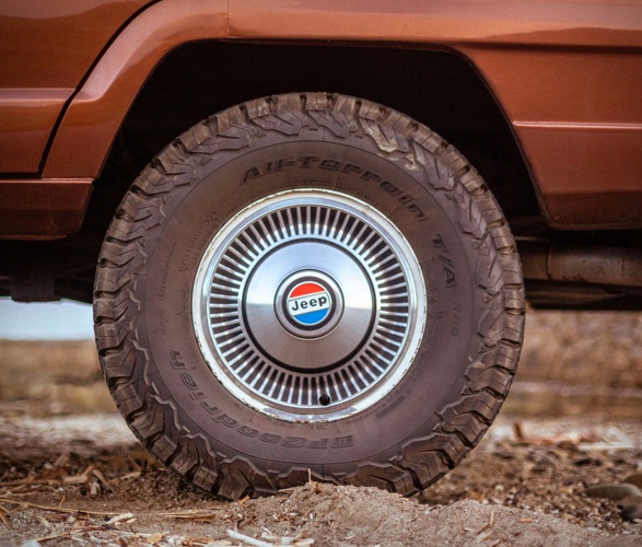 new-legend-iron-resin-1978-jeep-wagoneer-6.jpg