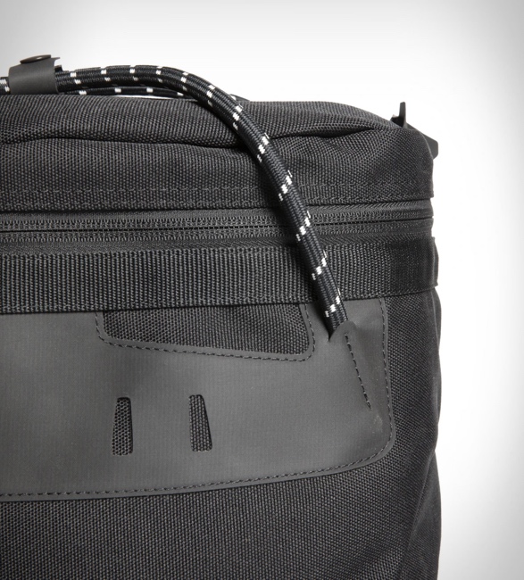 new-life-project-outerknown-backpack-4.jpg | Image