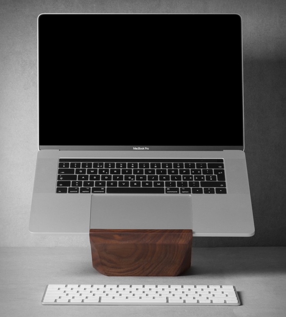 new-yohann-macbook-stand-7.jpg