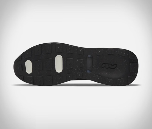 nike-air-max-pre-day-black-7.jpg