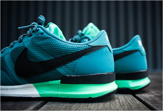 nike-air-pegasus-mineral-teal-2.jpg | Image