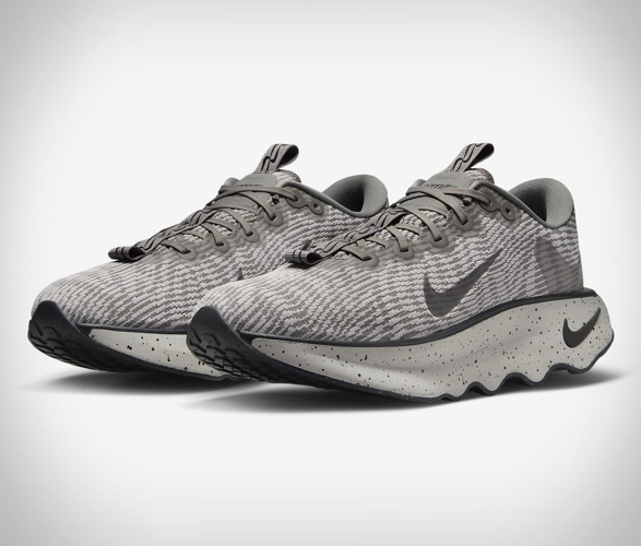 nike-motiva-walking-shoes-7.jpg