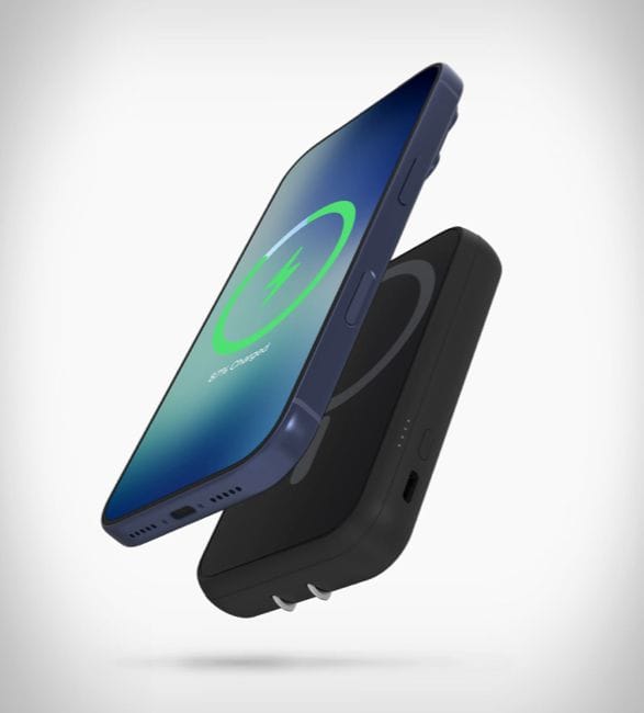 nimble-wally-pro-wireless-magnetic-portable-wall-charger-4.jpg | Image
