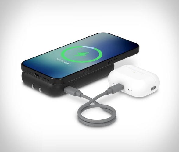 nimble-wally-pro-wireless-magnetic-portable-wall-charger-5.jpg | Image