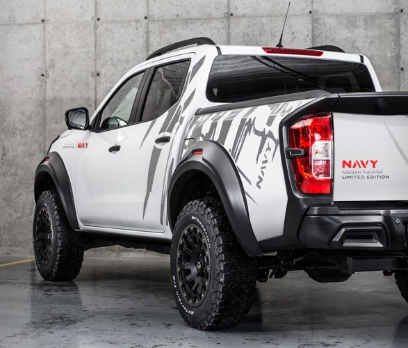 nissan-navarra-navy-4.jpg | Image