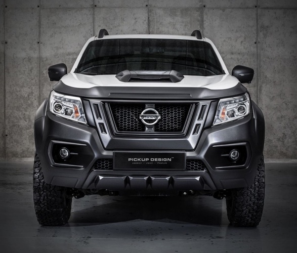 nissan-navarra-navy-5.jpg