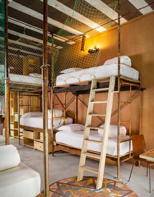 noah-surf-house-7.jpg | Image