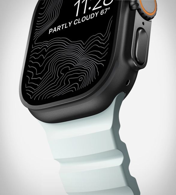nomad-icy-bue-glow-band-4.jpg | Image