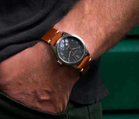 oak-oscar-olmsted-watch-6.jpg