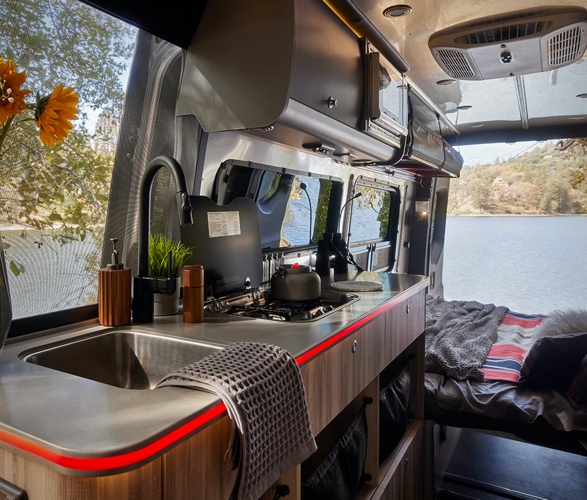 omaze-win-an-airstream-interstate-24x-5.jpg | Image