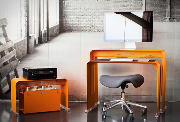 oneless-desk-3.jpg | Image
