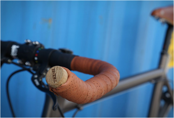 overlap-bikes-3.jpg | Image