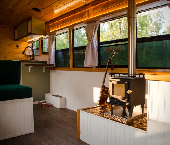paved-to-pines-school-bus-conversions-6.jpg