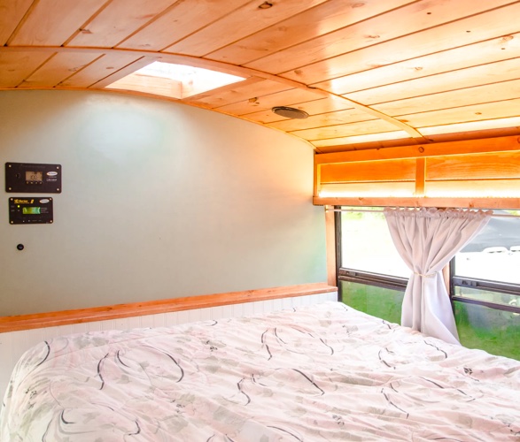 paved-to-pines-school-bus-conversions-7.jpg