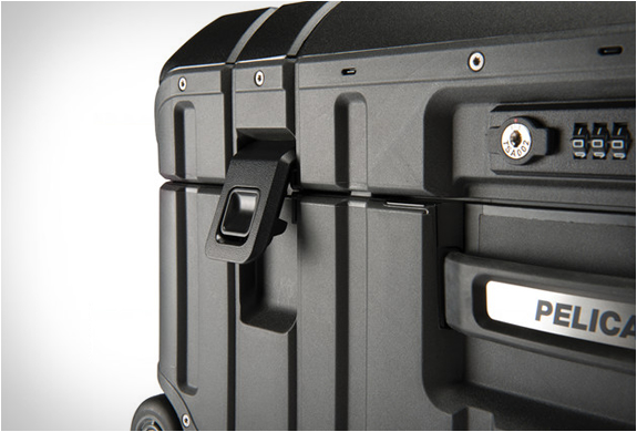 Pelican elite carry on sales
