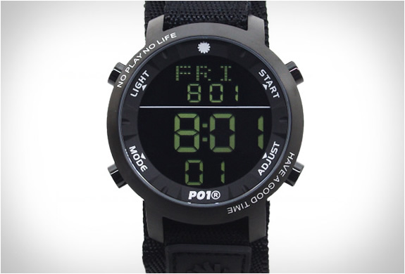 playtime-super-digital-watch-6.jpg