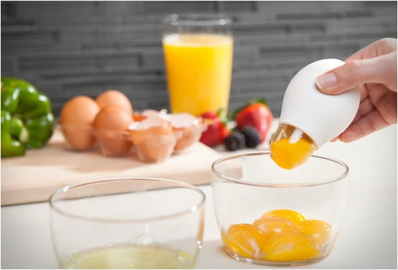 pluck-yolk-remover-3.jpg | Image