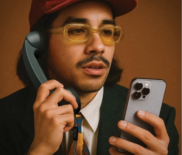 pop-phone-3.jpg | Image
