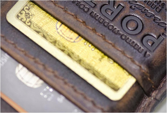 portel-aged-leather-pocket-for-iphone-4.jpg | Image