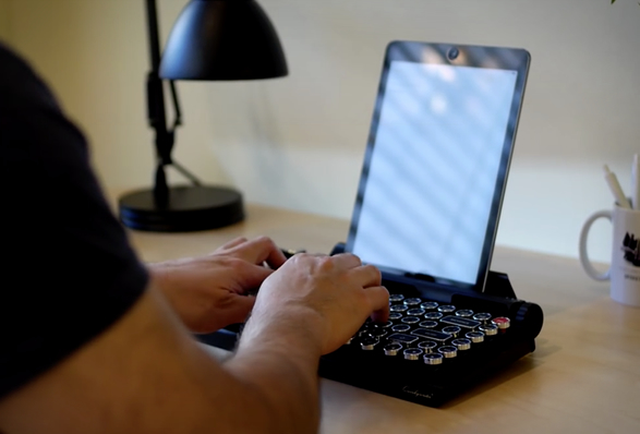 qwerkywriter-4.jpg | Image