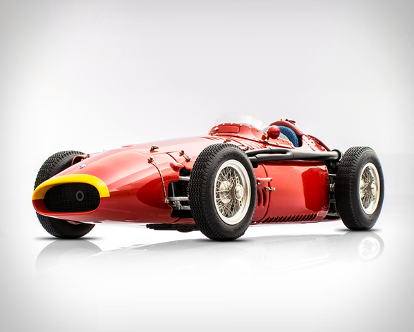 racing-heros-10.jpg