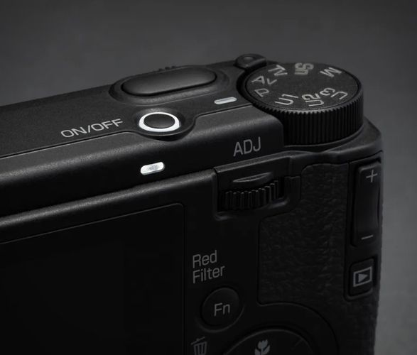 ricoh-gr-iv-monochrome-camera-5.jpg | Image