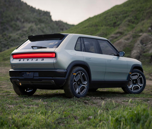rivian-r3-3.jpg | Image