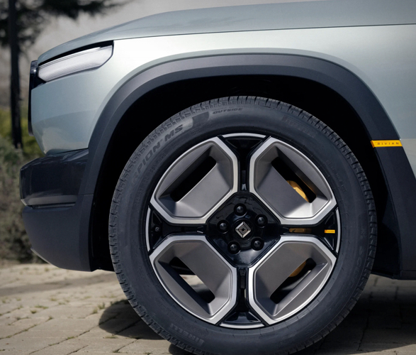 rivian-r3-7.jpg
