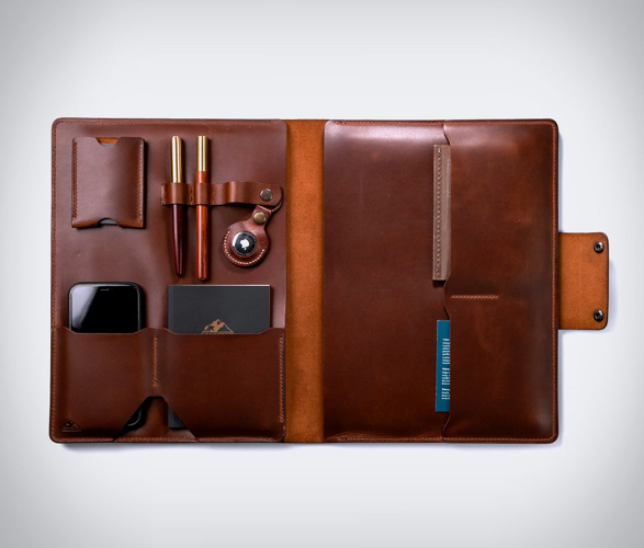 roarcraft-leather-macbook-organizer-3.jpg | Image