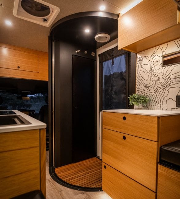 rossmonster-loft-camper-van-7.jpg | Image