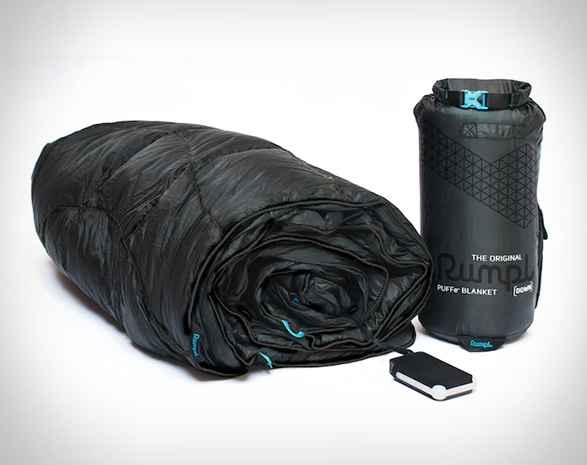 rumpl-puffe-heated-outdoor-blanket-6.jpg