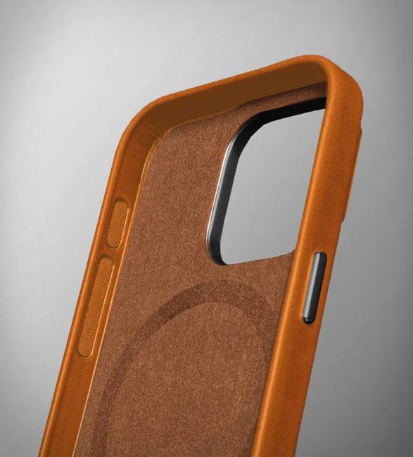 ryan-london-iphone-leather-case-3.jpg | Image