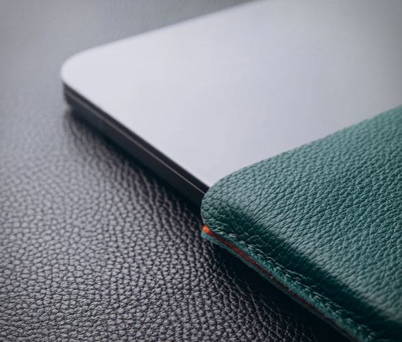 ryan-london-macbook-leather-case-5.jpg | Image