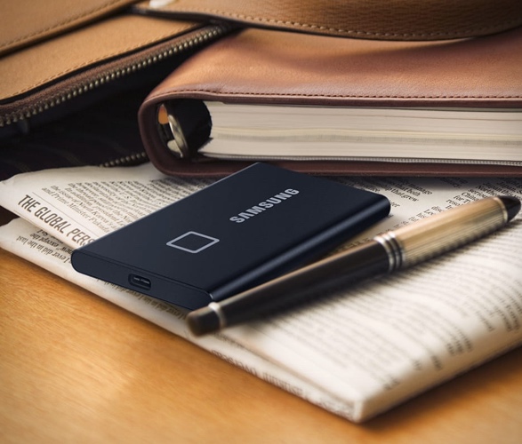 samsung-t7-touch-portable-ssd-6.jpg