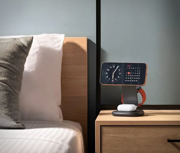 satechi-3-in-1-charging-stand-4.jpg | Image