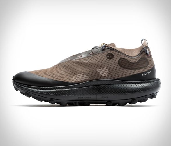 satisfy-therocker-trail-running-shoe-2.jpg | Image