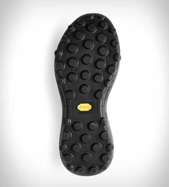 satisfy-therocker-trail-running-shoe-3.jpg | Image