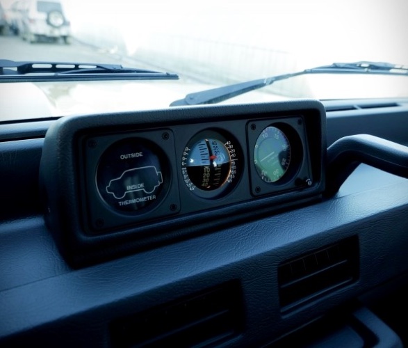 savant-factory-pajero-10.jpg