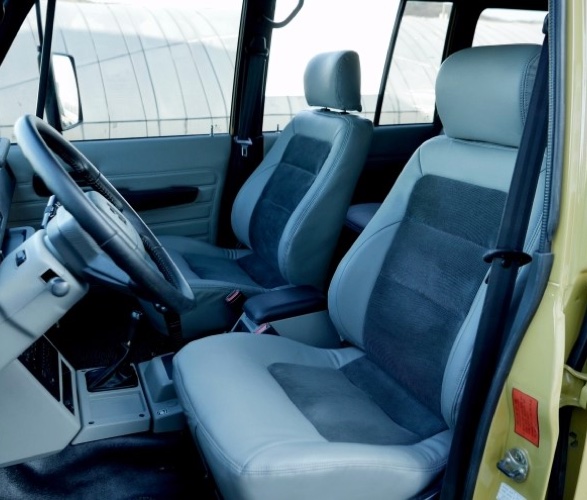 savant-factory-pajero-12.jpg