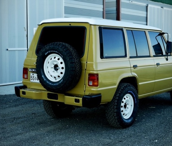 savant-factory-pajero-15.jpg