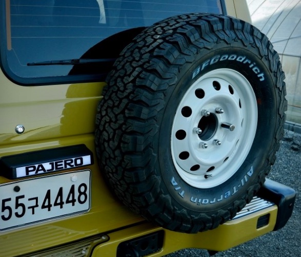 savant-factory-pajero-5.jpg | Image