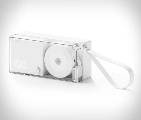 sharge-retractable-3-in-1-power-bank-1.jpg | Image