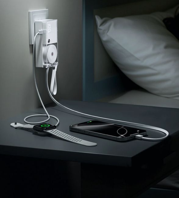 sharge-retractable-3-in-1-power-bank-7.jpg