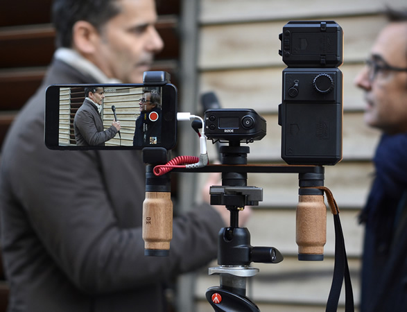 shoulderpod-smartphone-rig-9.jpg