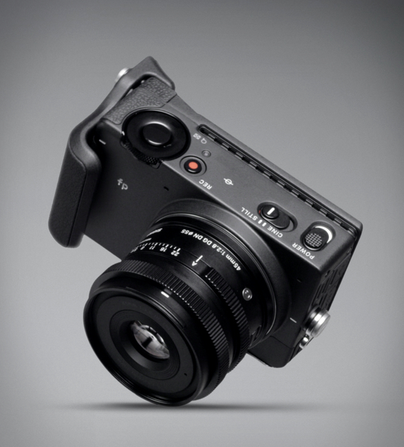 sigma-fp-mirrorless-digital-camera-2.jpg | Image