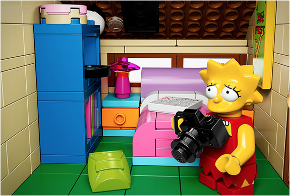 simpsons-lego-set-11.jpg