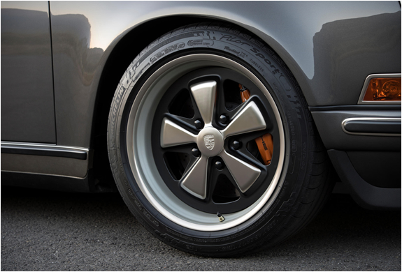 singer-porsche-911-targa-7.jpg